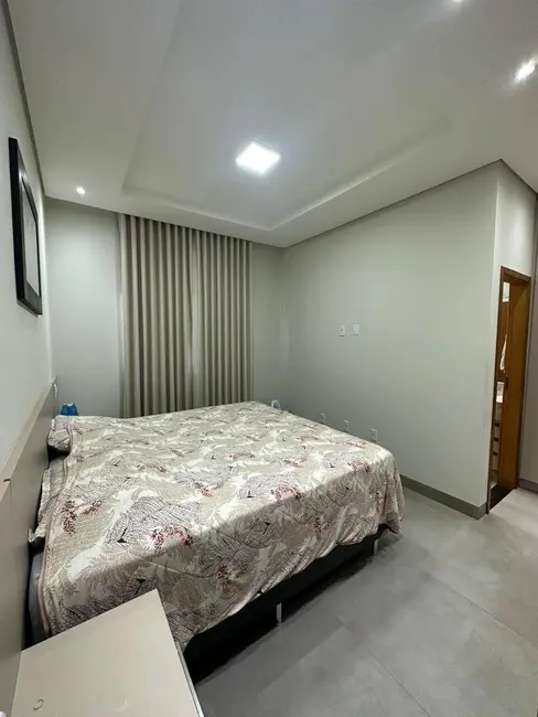 Foto 15 de Casa à venda em Jardim Cristhais, Dourados - MS