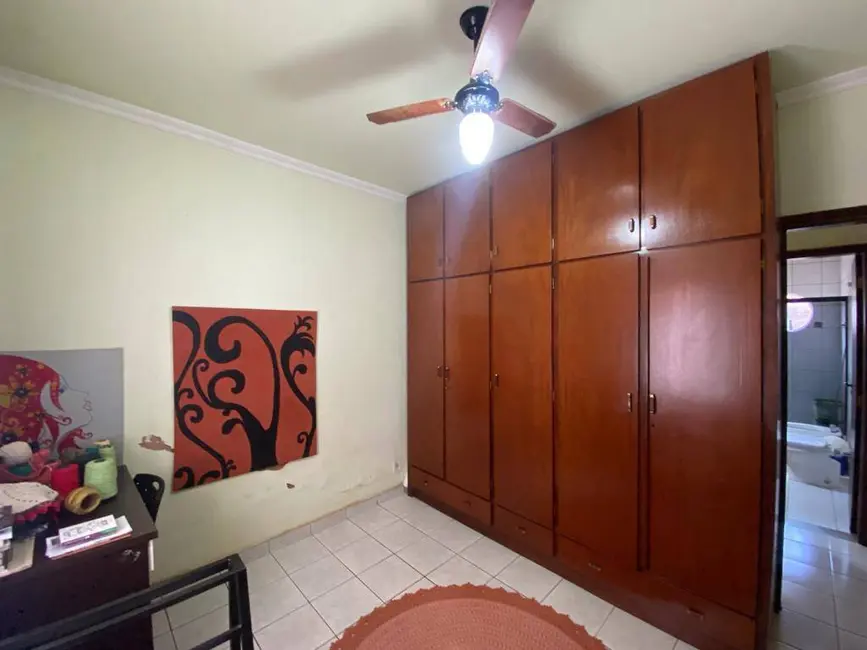 Foto 7 de Casa com 3 quartos à venda, 210m2 em Dourados - MS