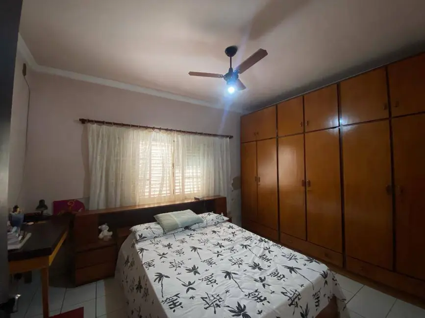 Foto 8 de Casa com 3 quartos à venda, 210m2 em Dourados - MS