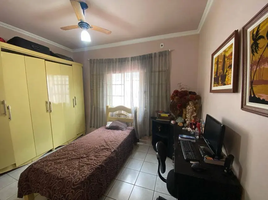 Foto 6 de Casa com 3 quartos à venda, 210m2 em Dourados - MS