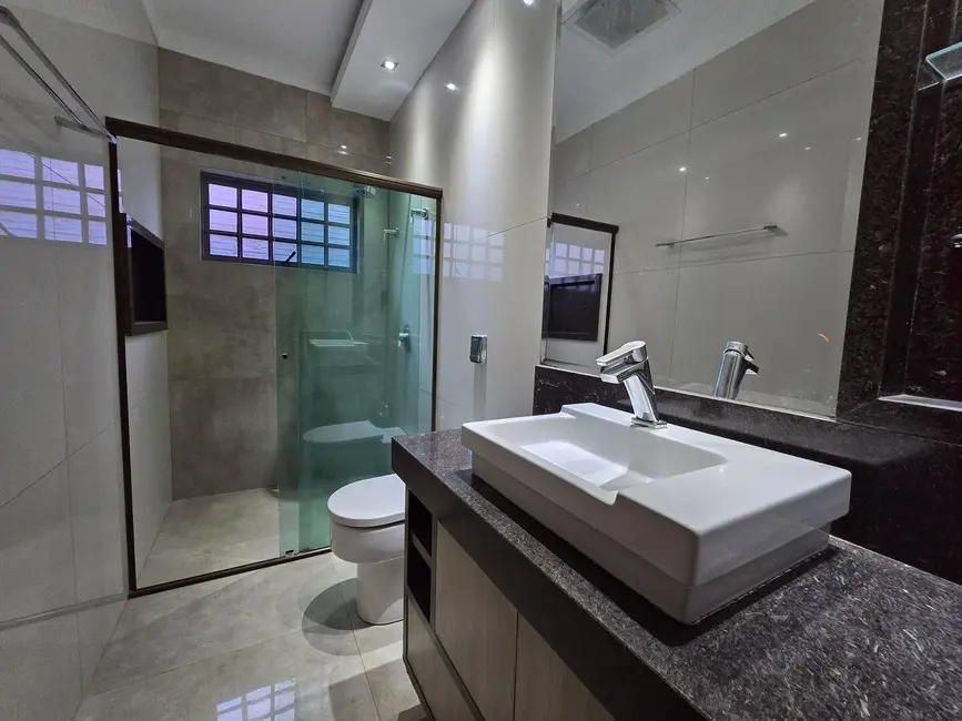 Foto 4 de Casa à venda em Jardim Paulista, Dourados - MS