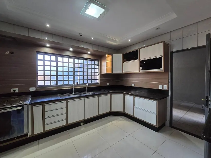 Foto 15 de Casa à venda em Jardim Paulista, Dourados - MS