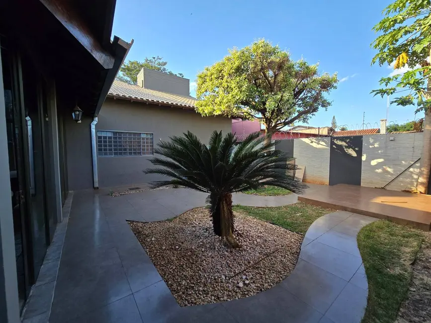 Foto 21 de Casa à venda em Jardim Paulista, Dourados - MS