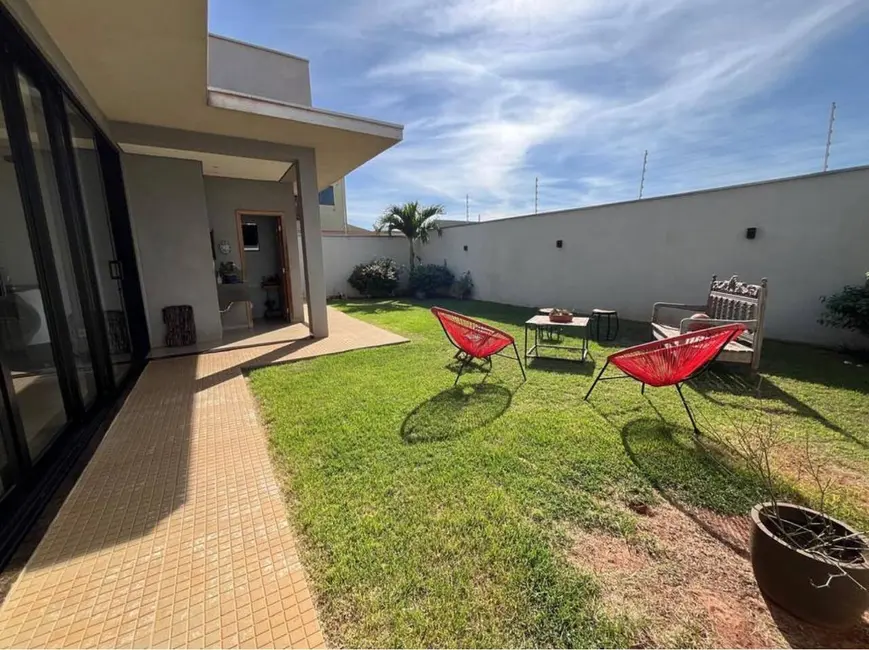 Foto 4 de Casa à venda em Parque Nova Dourados, Dourados - MS