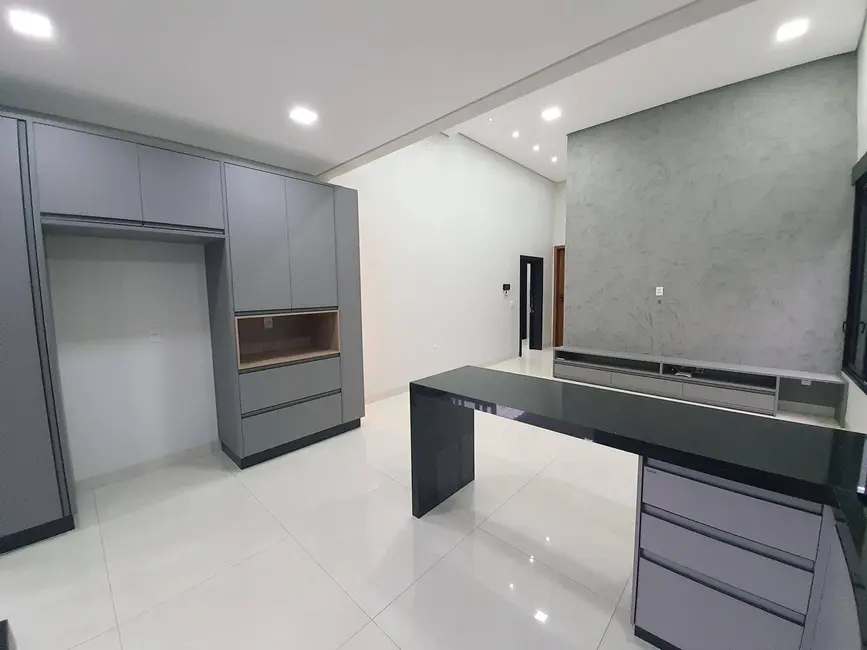 Foto 6 de Casa à venda em Jardim das Palmeiras, Dourados - MS