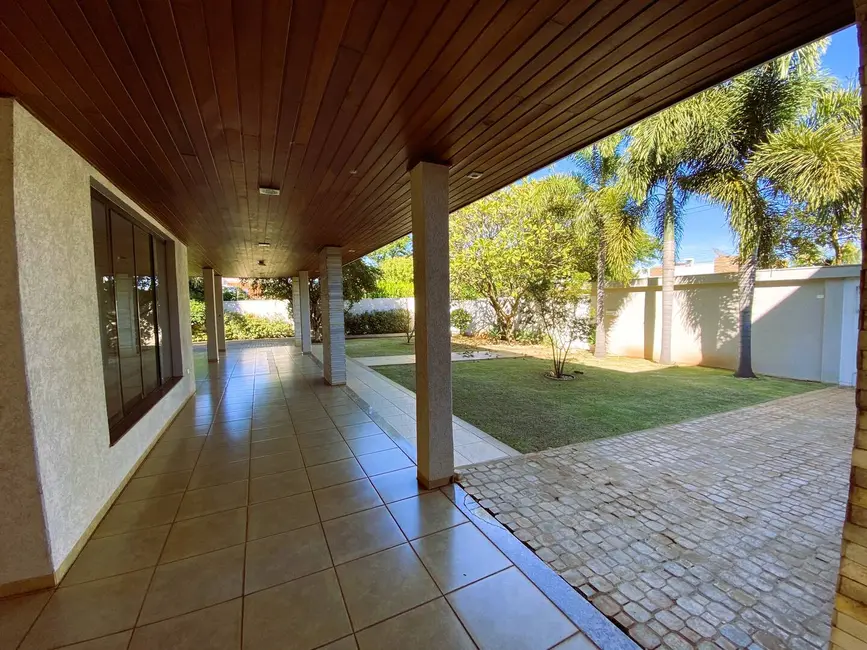 Foto 8 de Sobrado com 3 quartos à venda, 478m2 em Vila Progresso, Dourados - MS