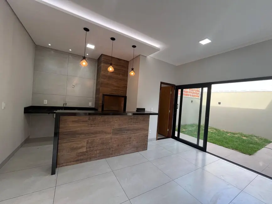 Foto 14 de Casa à venda em Dourados - MS