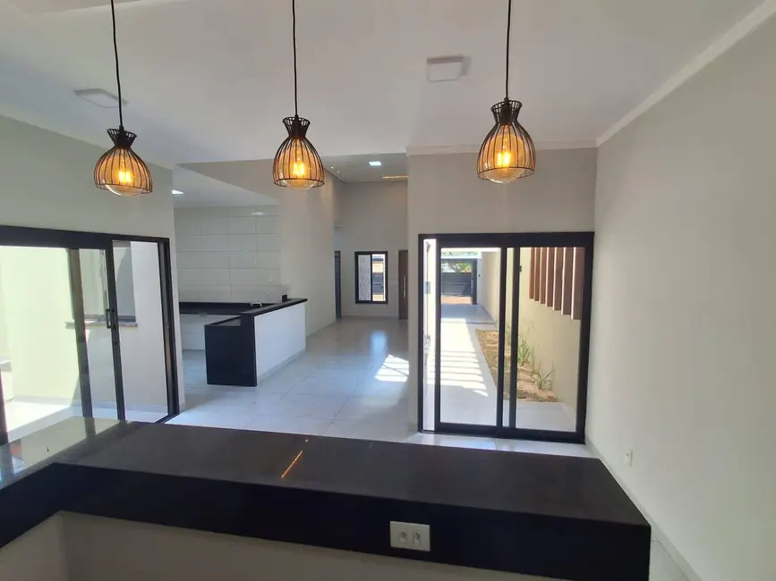 Foto 4 de Casa à venda em Dourados - MS