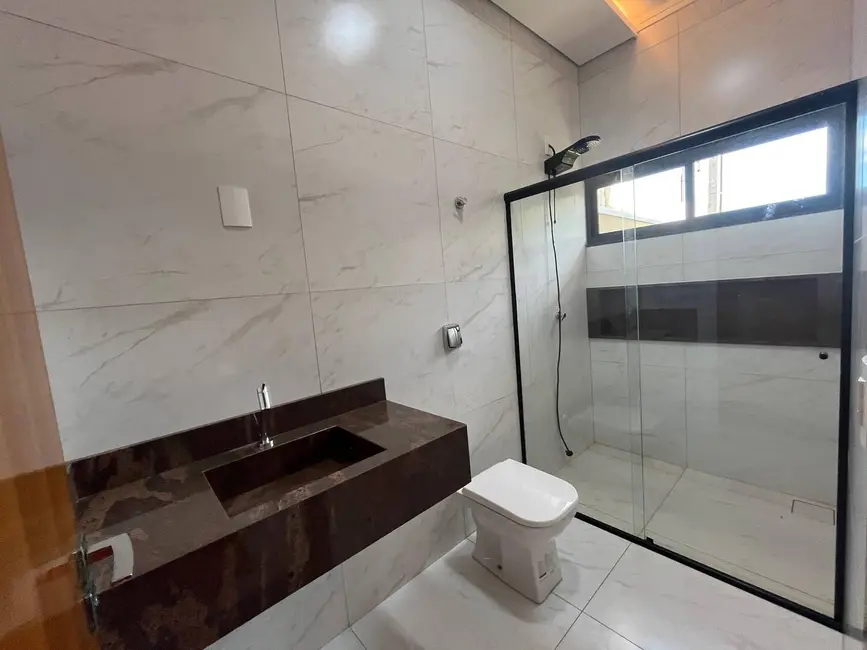 Foto 10 de Casa à venda em Dourados - MS