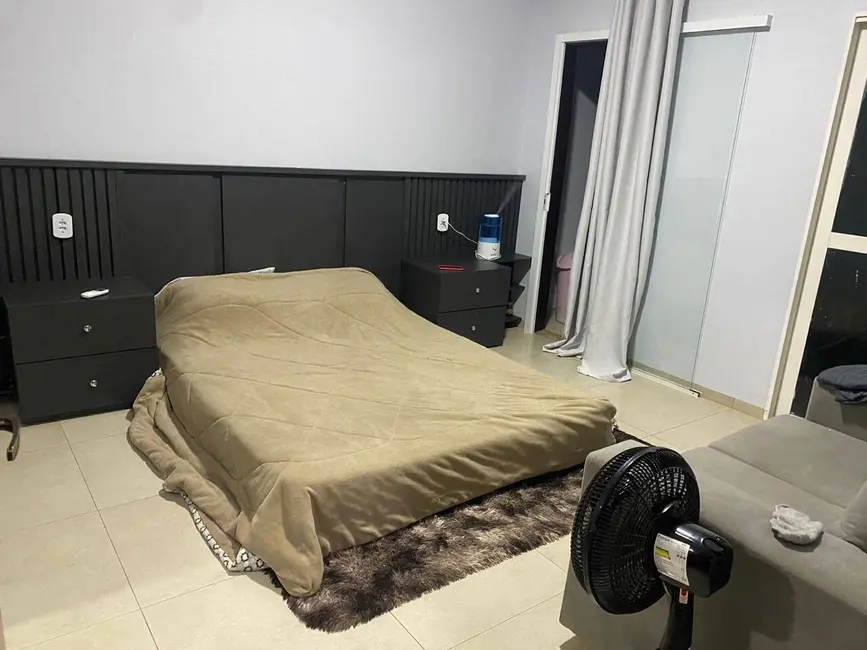 Foto 2 de Casa à venda em Jardim São Pedro, Dourados - MS