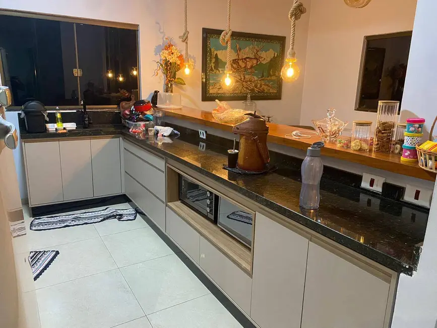 Foto 5 de Casa com 2 quartos à venda, 240m2 em Jardim São Pedro, Dourados - MS