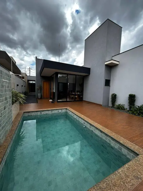 Foto 9 de Casa à venda em Jardim Cristhais, Dourados - MS