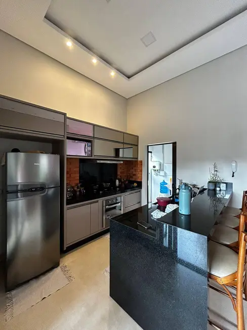 Foto 4 de Casa à venda em Jardim Cristhais, Dourados - MS