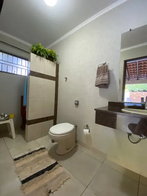 Foto 9 de Casa com 4 quartos à venda, 400m2 em Vila Aurora, Dourados - MS