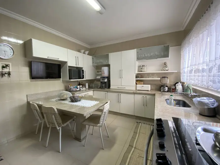 Foto 8 de Casa com 4 quartos à venda, 400m2 em Vila Aurora, Dourados - MS