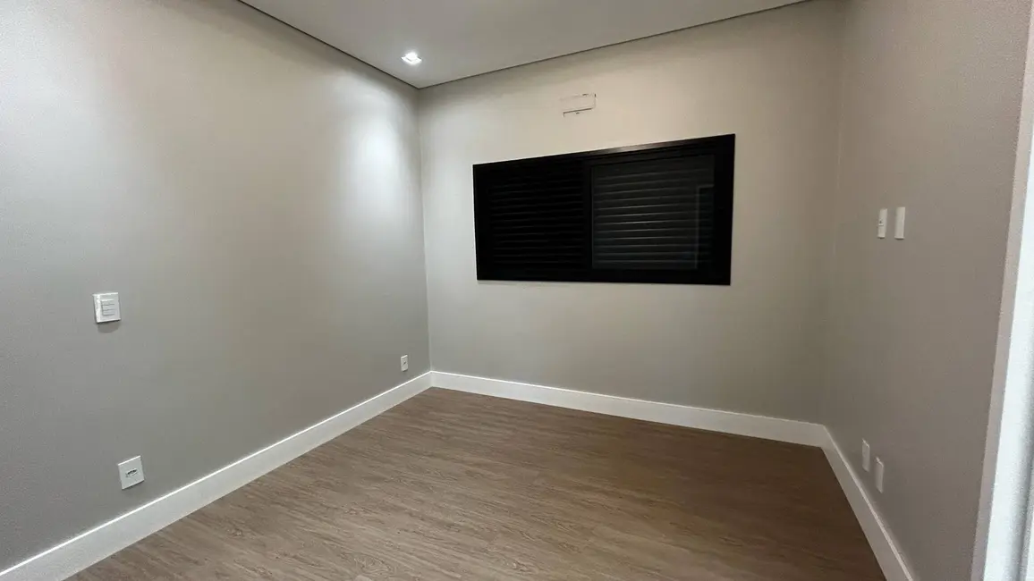 Foto 10 de Casa à venda em Porto Seguro, Dourados - MS