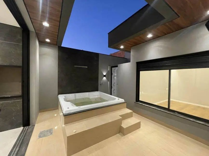 Foto 9 de Casa com 3 quartos à venda, 165m2 em Dourados - MS