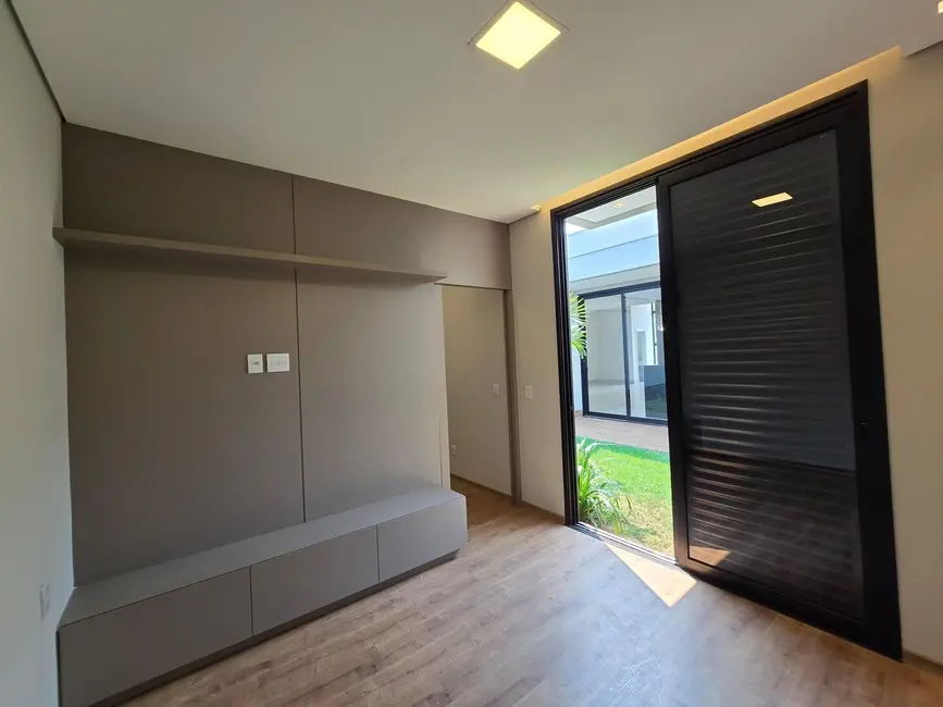 Foto 17 de Casa à venda em Porto Seguro, Dourados - MS