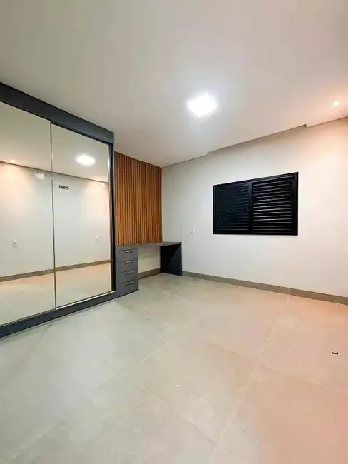 Foto 6 de Casa à venda em Porto Seguro, Dourados - MS