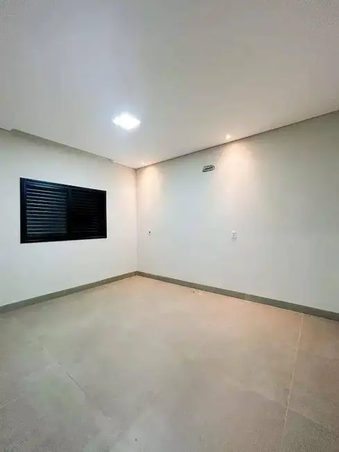 Foto 8 de Casa à venda em Porto Seguro, Dourados - MS