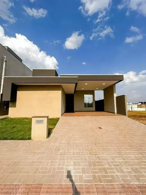 Foto 1 de Casa à venda em Porto Seguro, Dourados - MS