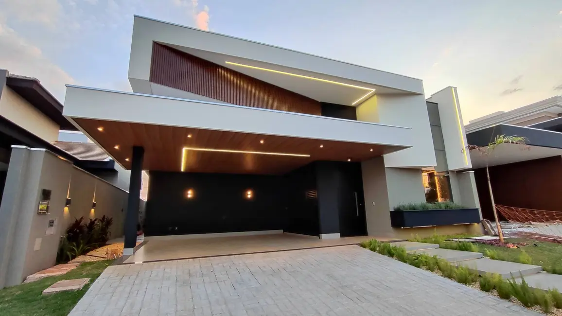 Foto 3 de Casa com 3 quartos à venda, 145m2 em Dourados - MS