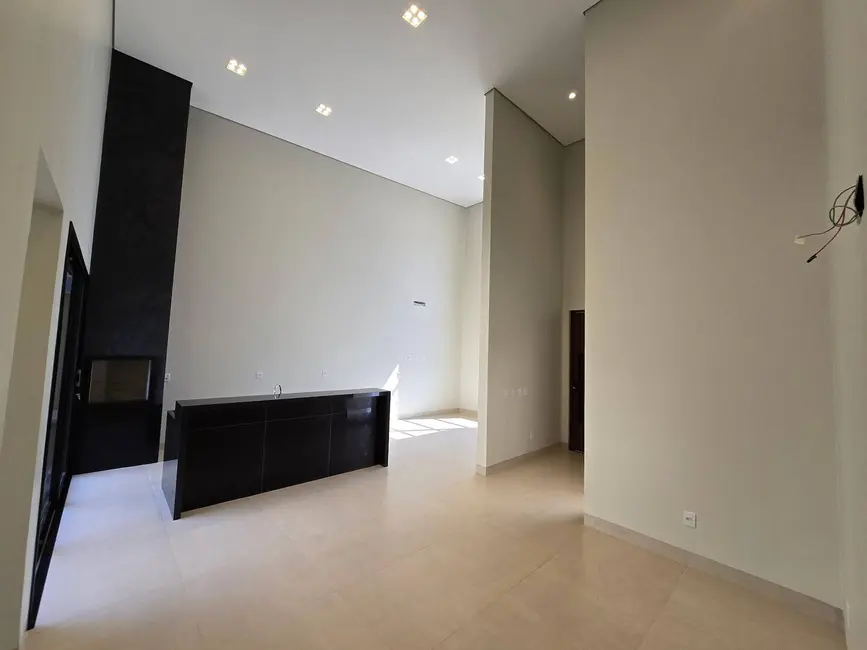 Foto 2 de Casa à venda em Loteamento Pousada dos Pássaros, Dourados - MS