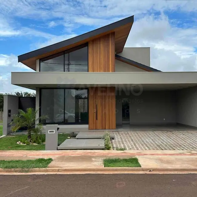 Foto 1 de Casa à venda em Loteamento Pousada dos Pássaros, Dourados - MS