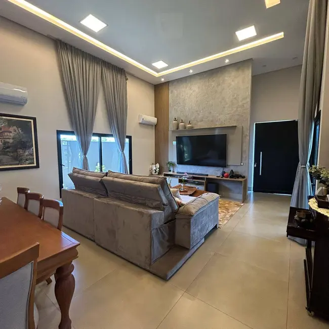 Foto 19 de Casa à venda em Golden Park, Dourados - MS