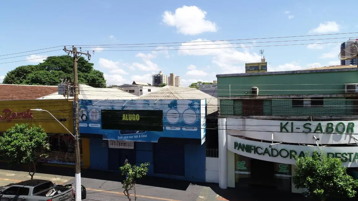 Foto 2 de Loja para alugar, 242m2 em Centro, Dourados - MS