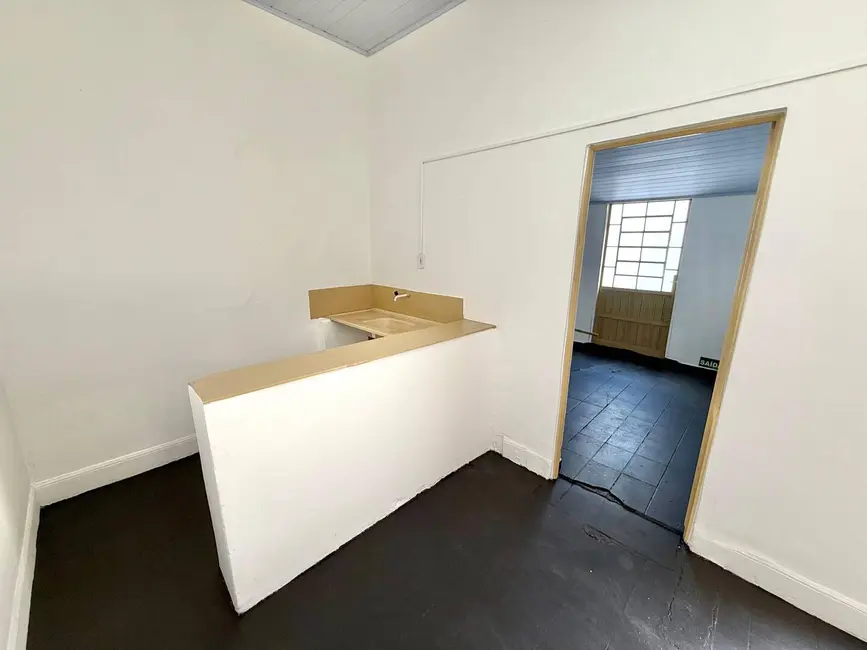 Foto 8 de Loja para alugar, 242m2 em Centro, Dourados - MS