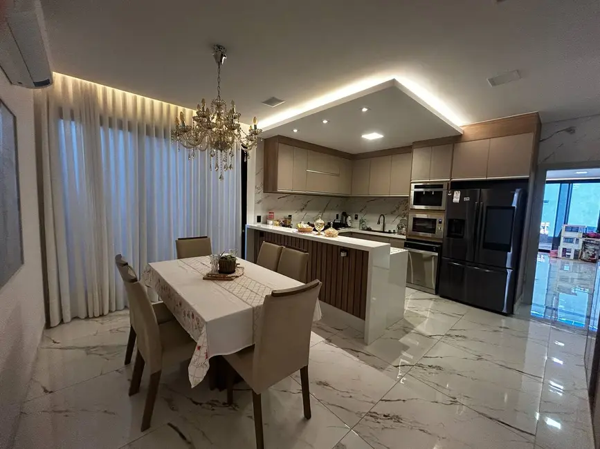 Foto 19 de Casa à venda, 360m2 em Jardim Mônaco, Dourados - MS