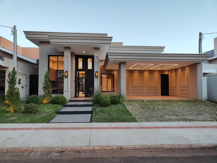 Foto 1 de Casa à venda em Ecoville, Dourados - MS