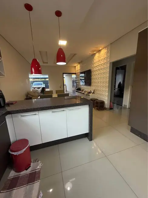 Foto 4 de Casa à venda em Parque do Lago, Dourados - MS