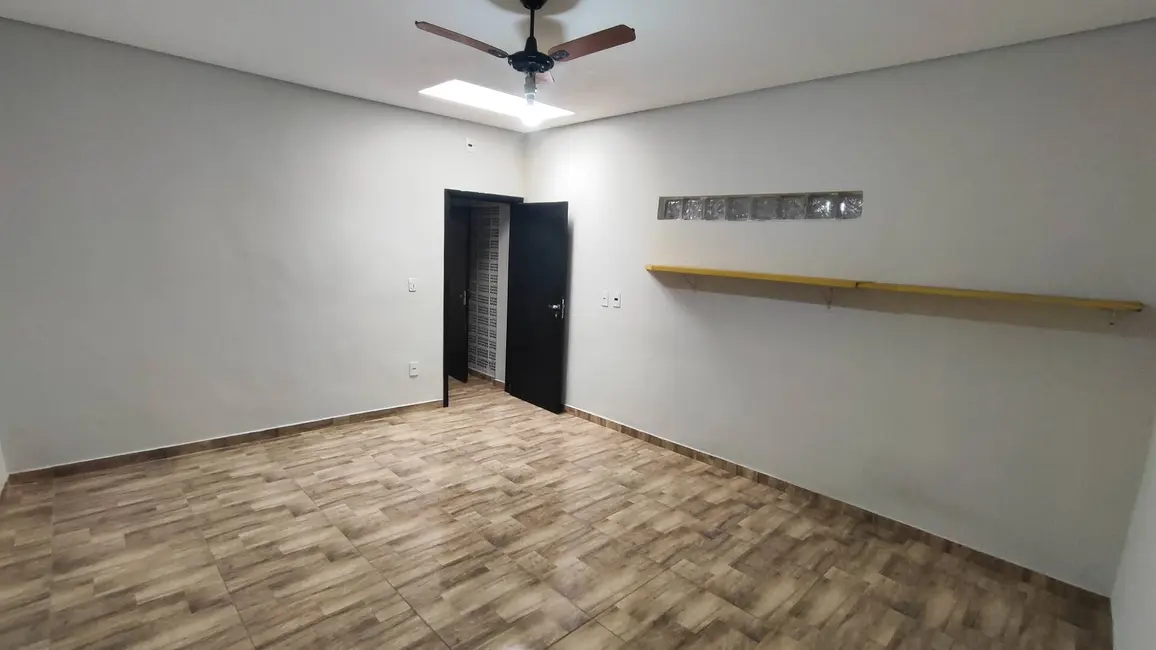 Foto 17 de Casa à venda, 200m2 em Parque do Lago, Dourados - MS