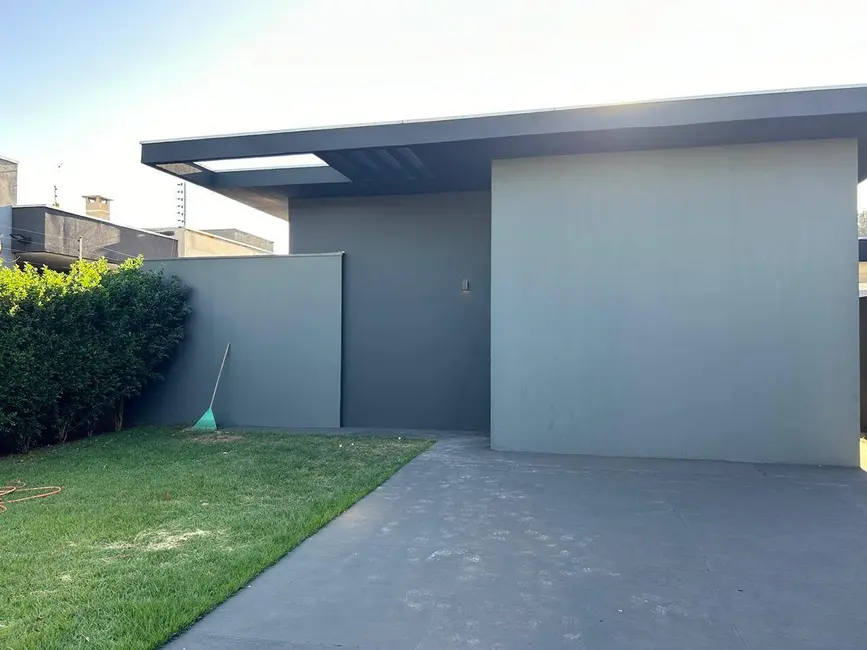 Foto 3 de Casa com 2 quartos à venda, 100m2 em Jardim Cristhais, Dourados - MS