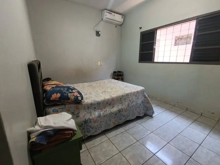 Foto 8 de Casa com 3 quartos à venda, 244m2 em Dourados - MS