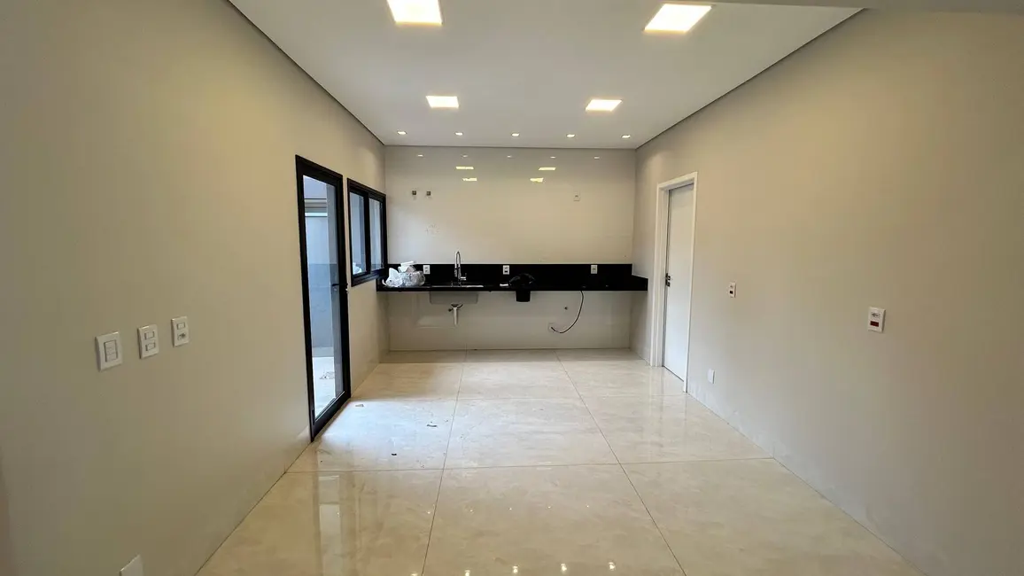 Foto 3 de Casa com 4 quartos à venda, 260m2 em Ecoville, Dourados - MS