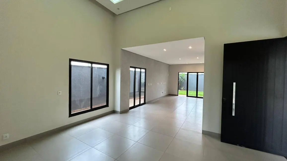 Foto 4 de Casa com 3 quartos à venda, 140m2 em Dourados - MS