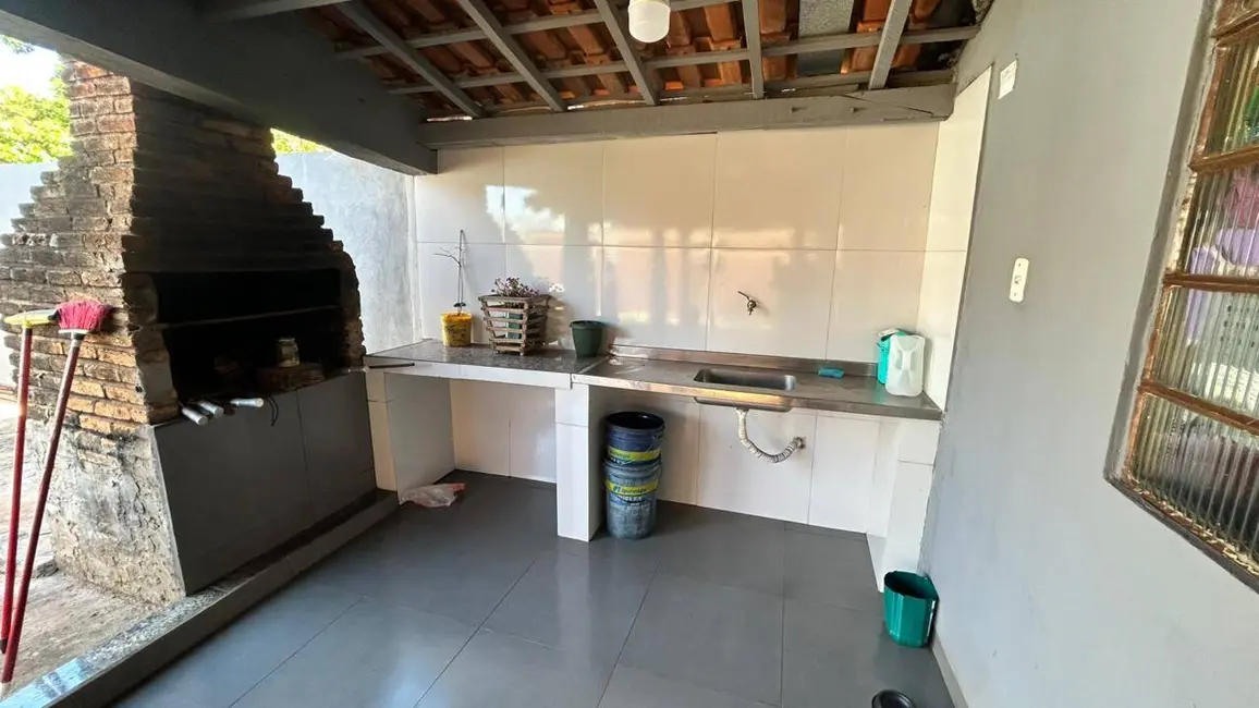 Foto 8 de Casa com 3 quartos à venda, 342m2 em Jardim Guaicurus, Dourados - MS