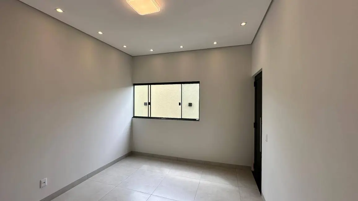 Foto 5 de Casa com 3 quartos à venda, 150m2 em Conjunto Residencial Monte Carlo, Dourados - MS