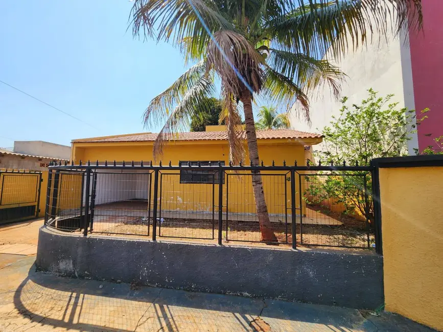 Foto 5 de Casa com 3 quartos à venda, 108m2 em Dourados - MS