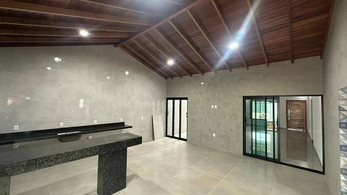 Foto 4 de Casa com 3 quartos à venda, 360m2 em Santa Fé, Dourados - MS