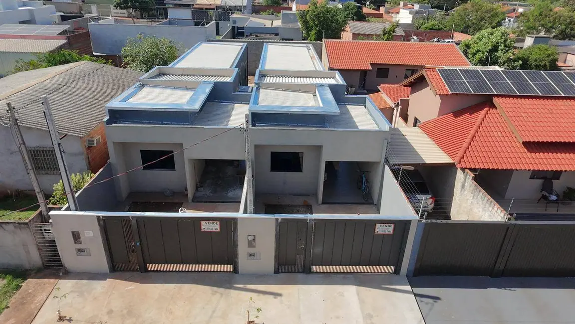 Foto 1 de Casa com 3 quartos à venda, 180m2 em Parque dos Coqueiros, Dourados - MS