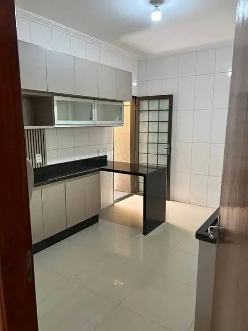 Casa à venda, 210m2 em Jardim Mônaco, Dourados - MS - imagem 6 Foto 6 de Casa à venda, 210m2 em Jardim Mônaco, Dourados - MS