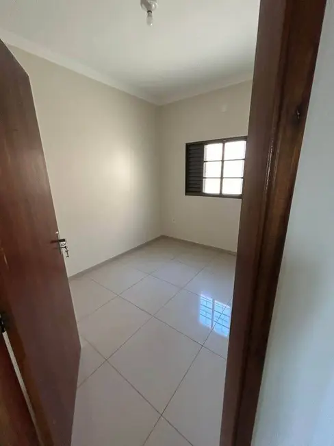 Casa à venda, 210m2 em Jardim Mônaco, Dourados - MS - imagem 8 Foto 8 de Casa à venda, 210m2 em Jardim Mônaco, Dourados - MS