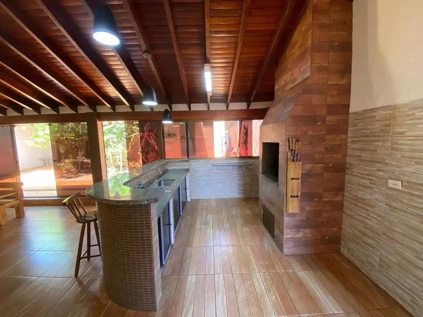 Foto 4 de Casa com 5 quartos à venda, 257m2 em Parque Alvorada, Dourados - MS