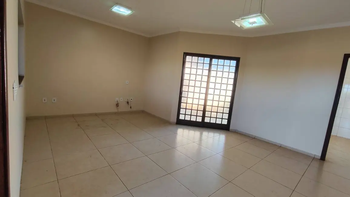 Foto 8 de Casa com 3 quartos à venda, 360m2 em Parque Alvorada, Dourados - MS