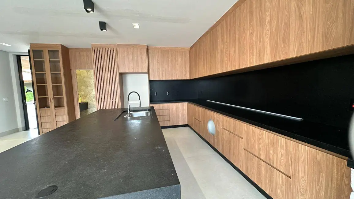 Foto 6 de Casa com 3 quartos à venda, 360m2 em Porto Madero, Dourados - MS