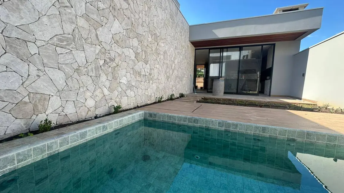 Foto 2 de Casa com 3 quartos à venda, 360m2 em Porto Madero, Dourados - MS